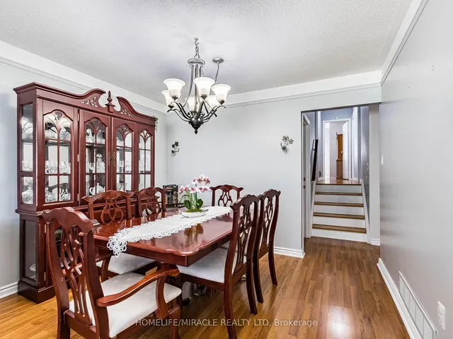 Additional image 9 of 64 Geneva Cres
