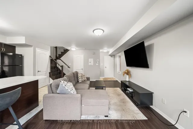 Additional image 11 of 2551 Sixth Line Unit 3