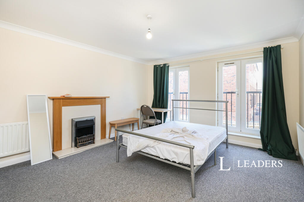 Additional image 7 of Chipmunk Chase