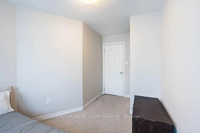 Additional image 38 of 65 Spadina Rd