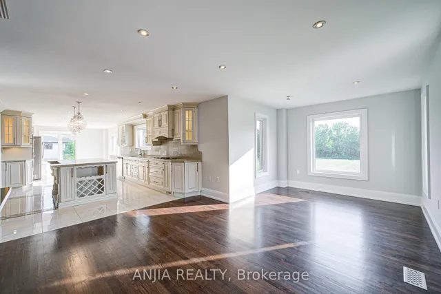 Additional image 36 of 44 Bellini Ave