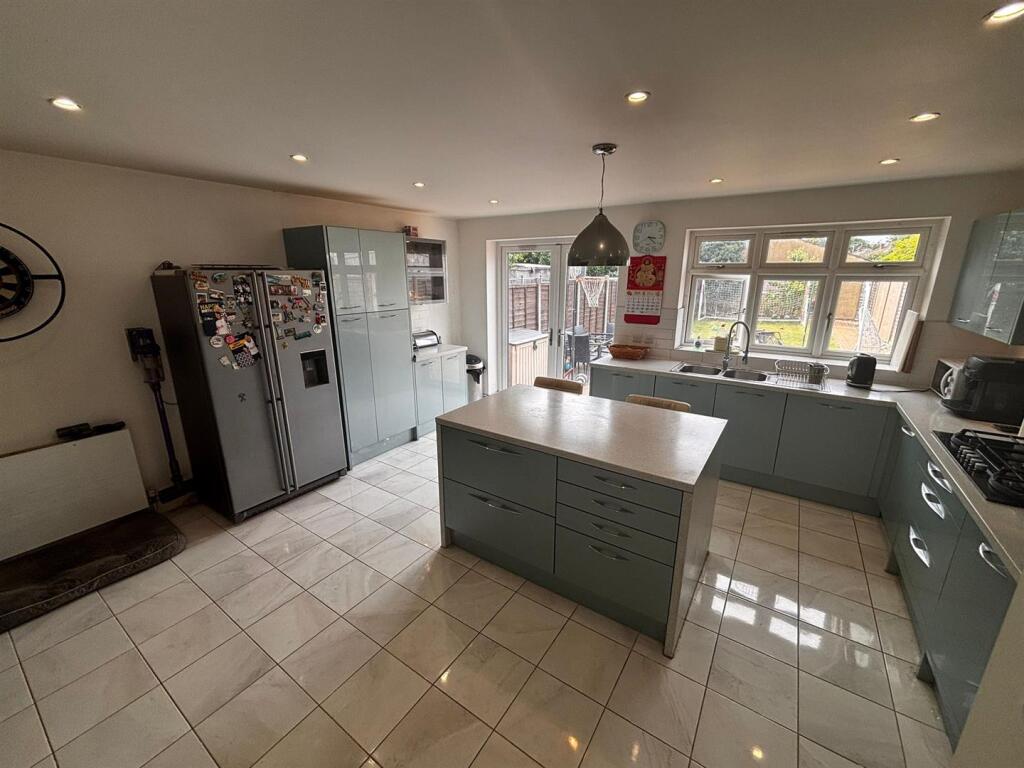 Additional image 19 of Heathcote Avenue, Hatfield