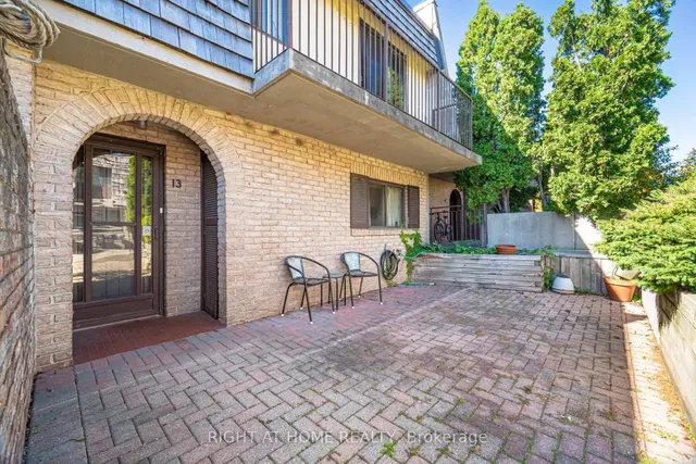 Additional image 3 of 1250 Mississauga Valley Blvd Unit 13