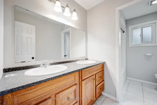 Additional image 23 of 8 Poinsettia Pl