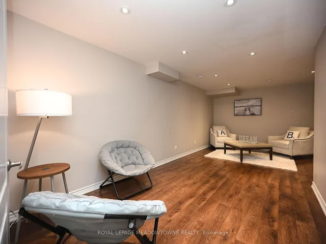 Additional image 41 of 2378 Wasaga Dr