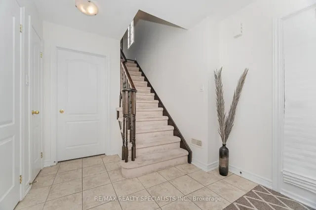 Additional image 13 of 2 Shiraz Dr Unit 114