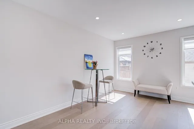 Additional image 12 of 102 Roxton Rd