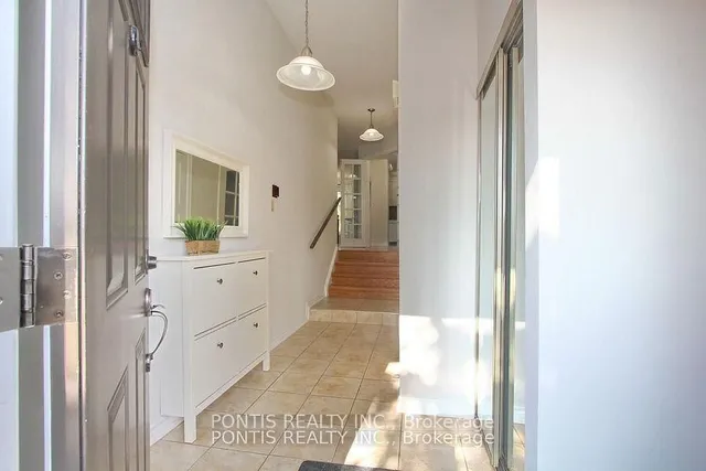 Additional image 3 of 72 SHELDRAKE Crt