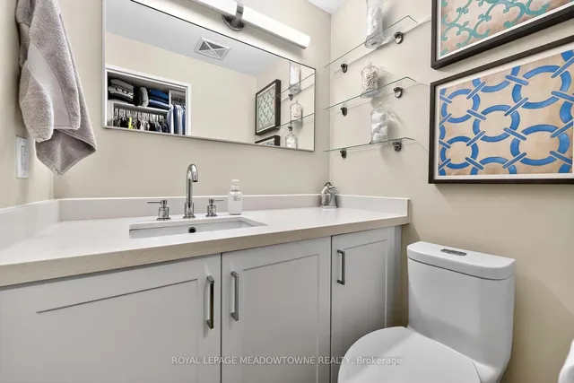 Additional image 31 of 3695 Kaneff Cres Unit 102