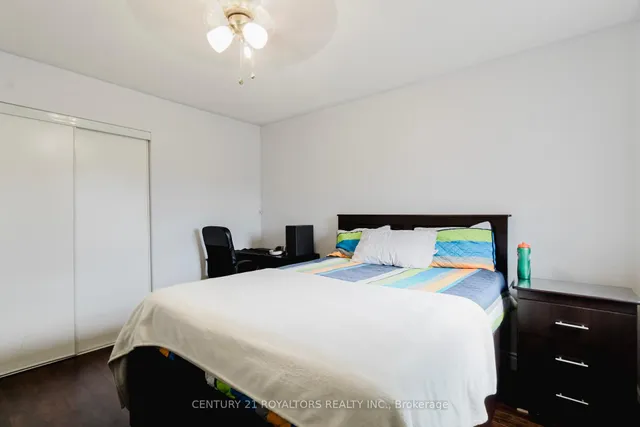 Additional image 26 of 19 OXTAIL Lane