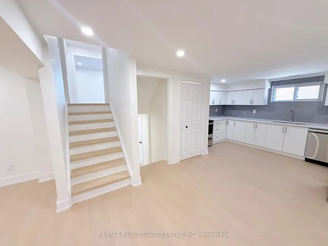 Additional image 30 of 1215 Larny Crt