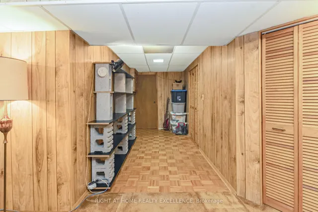 Additional image 29 of 13 Simmons Blvd