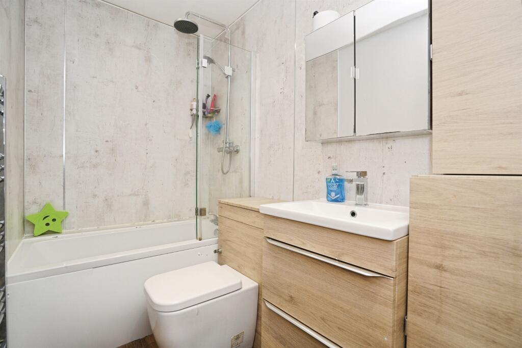 Additional image 13 of Buttercup Close, Hatfield