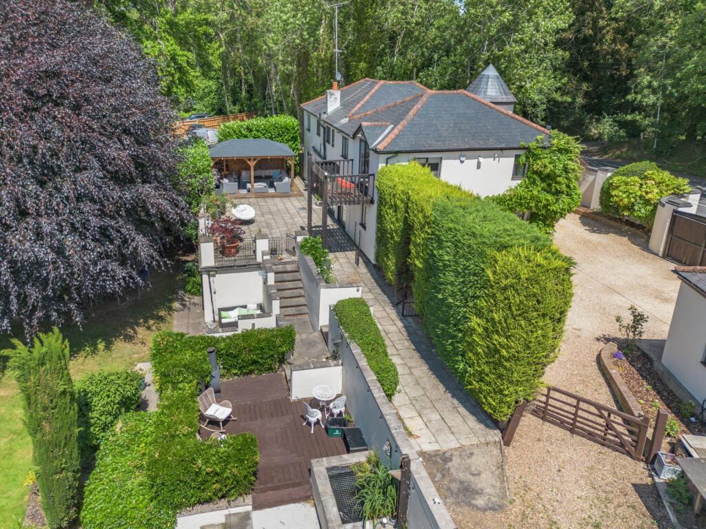 Additional image 10 of Radlett Road, Frogmore, St. Albans, Hertfordshire