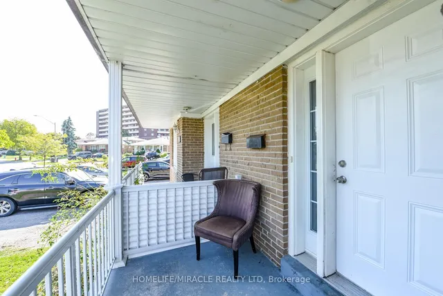 Additional image 5 of 3442 Laddie Cres