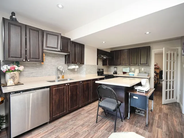 Additional image 35 of 55 Apple Valley Way