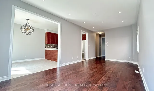 Additional image 9 of 15 Krakow St