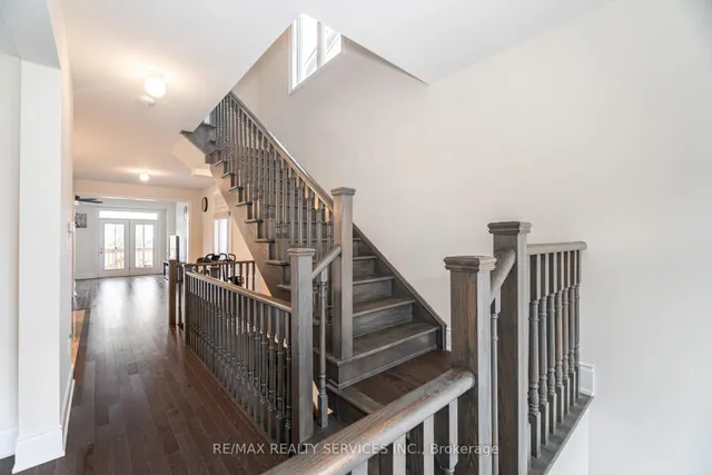 Additional image 27 of 38 Foxsparrow Rd