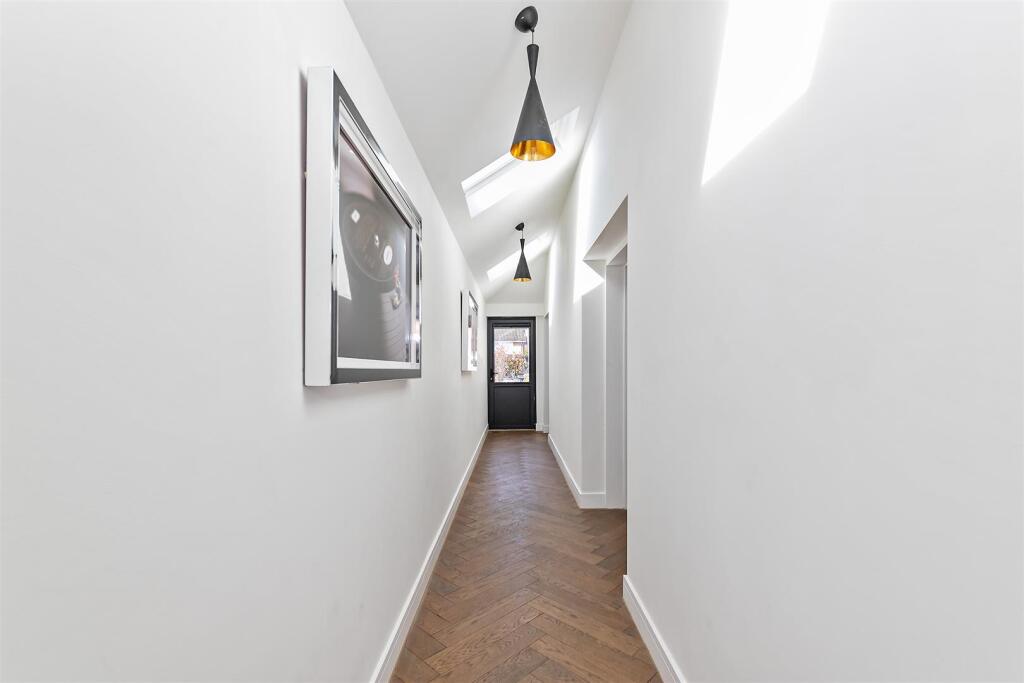 Additional image 12 of Watford Road, Chiswell Green, St. Albans