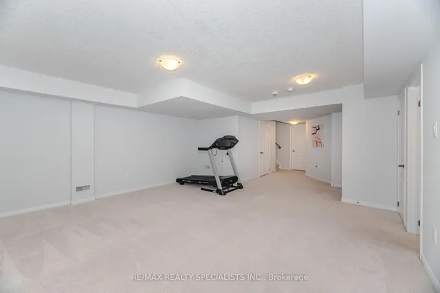 Additional image 40 of 14 Fryent St