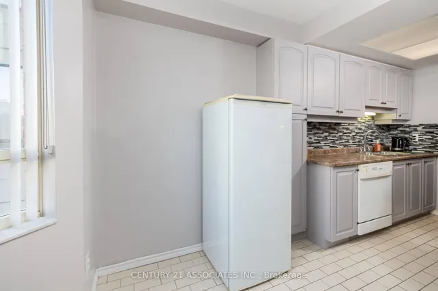 Additional image 17 of 5 Lisa St Unit 605