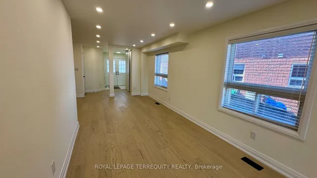 Additional image 11 of 95 Tiller Tr