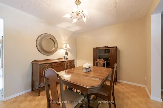 Additional image 10 of 405 Hyacinthe Blvd Unit 65