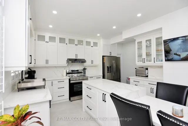 Additional image 16 of 1 Blaketon Crt