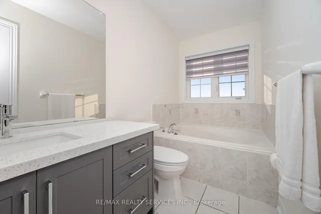 Additional image 28 of 38 Delport Clse