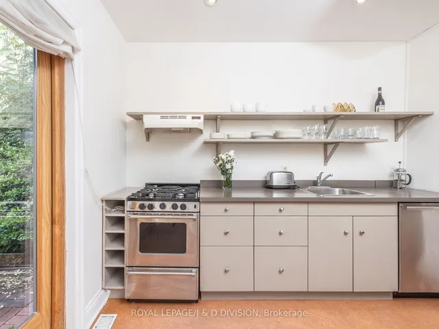 Additional image 8 of 110 Brunswick Ave