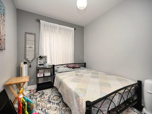 Additional image 18 of 55 Apple Valley Way