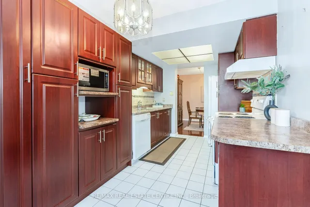 Additional image 19 of 20 Cherrytree Dr Unit 802