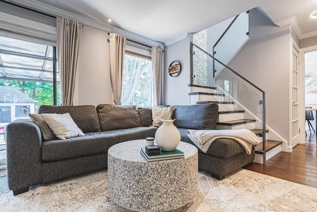 Additional image 10 of 618 Santee Gate