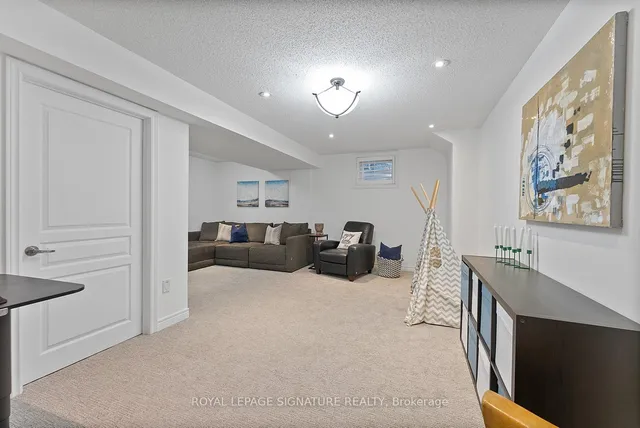 Additional image 39 of 2410 Woodward Ave Unit 27