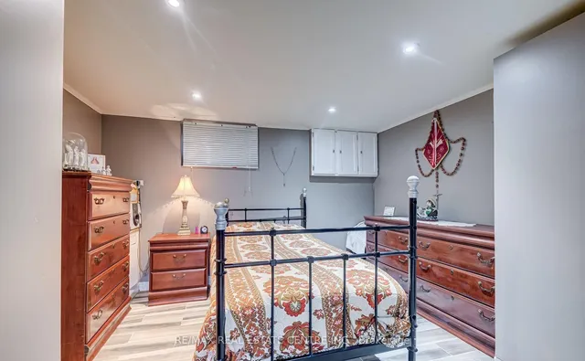 Additional image 16 of 6 Eastern Ave