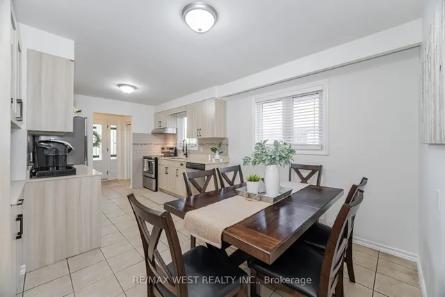 Additional image 11 of 17 Malcolm Cres