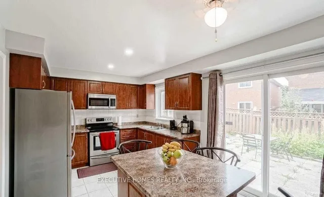 Additional image 15 of 114 Toba Cres