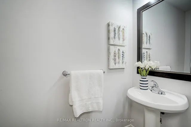 Additional image 19 of 2543 Gill Cres