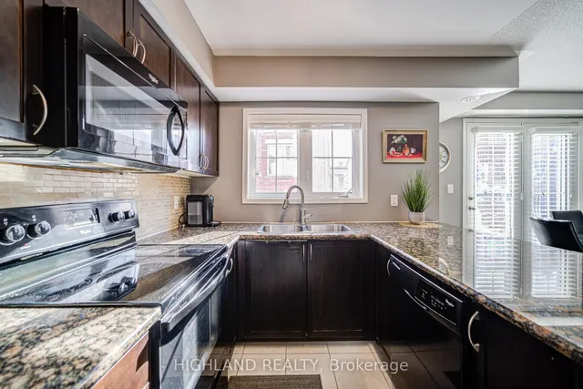 Additional image 16 of 2460 Post Rd Unit 7