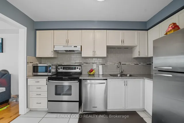 Additional image 10 of 26 Wickstead Crt