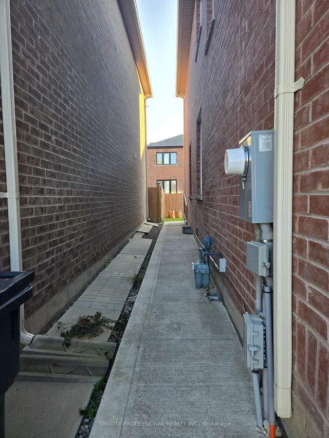 Additional image 5 of 520 Edenbrook Hill Dr