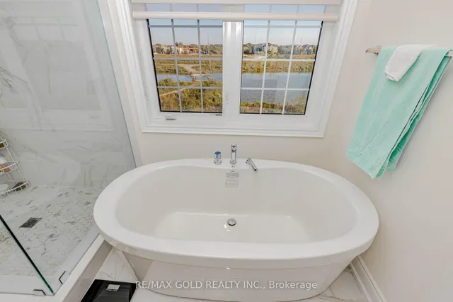 Additional image 34 of 32 Claremount Dr