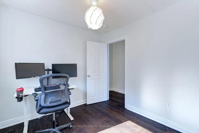 Additional image 33 of 65 Pergola Way