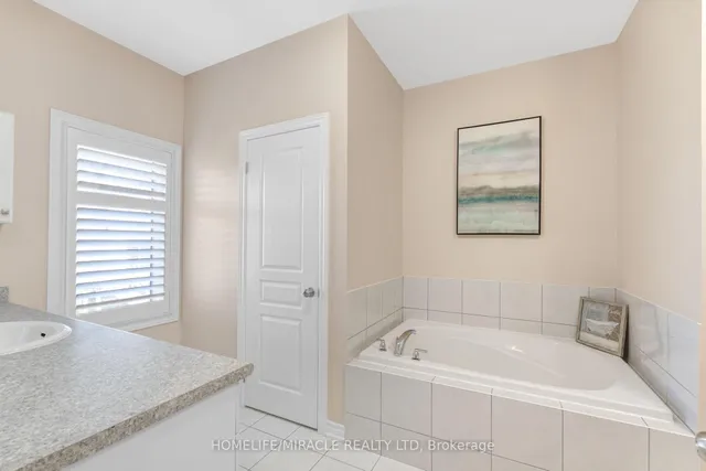 Additional image 23 of 26 Fitzgibson St