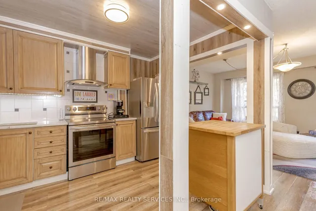 Additional image 6 of 114 Foster Cres Unit 114