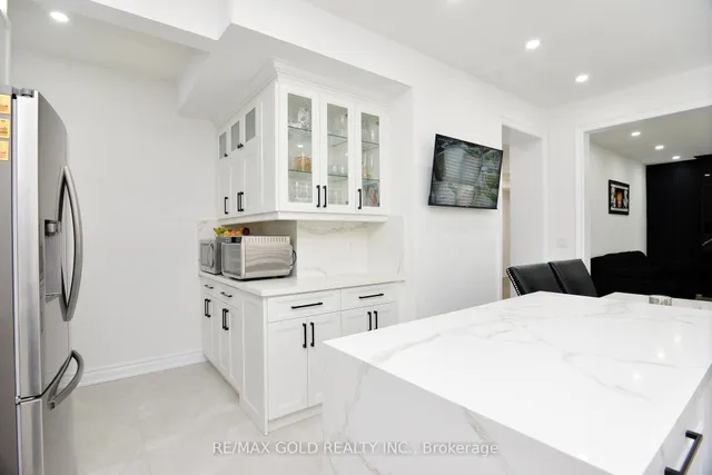 Additional image 19 of 1 Blaketon Crt