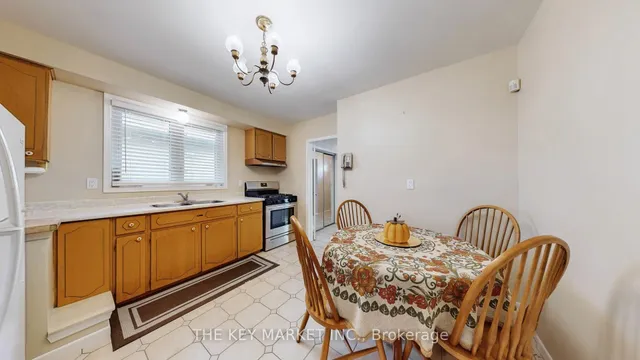 Additional image 12 of 1277 Tyneburn Cres