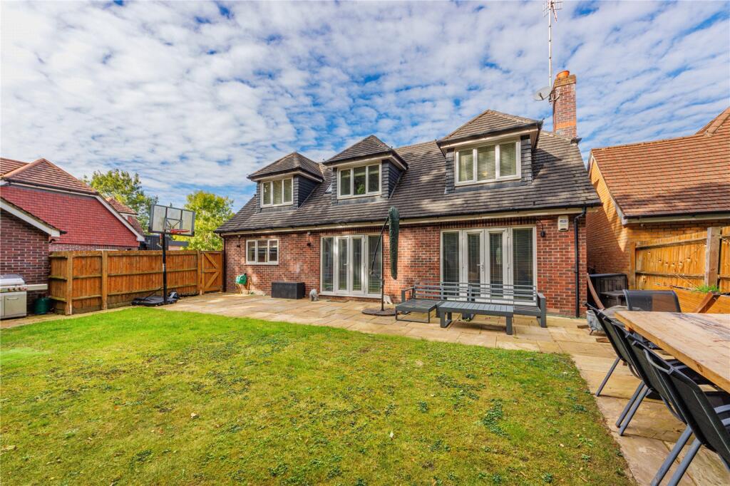 Additional image 25 of Elderberry Close, Bricket Wood, St. Albans, Hertfordshire, AL2