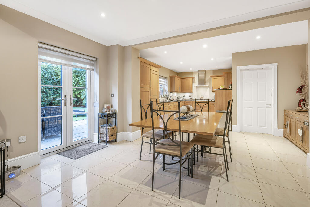 Additional image 17 of Beningfield Drive, St. Albans, Hertfordshire, AL2