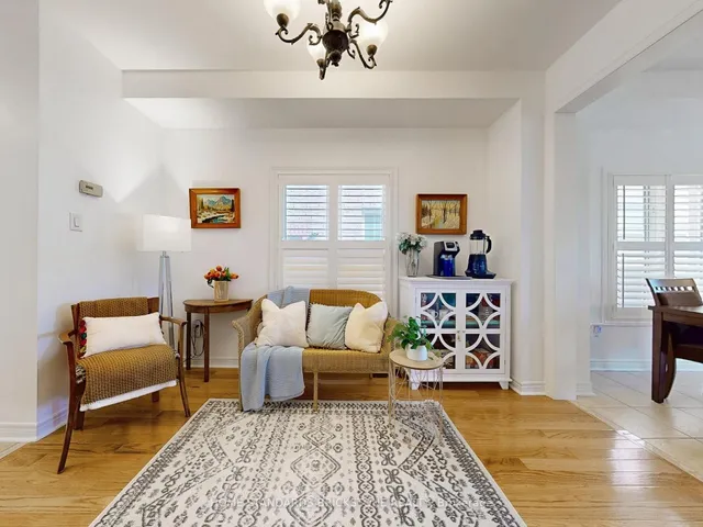 Additional image 6 of 50 Versailles Cres